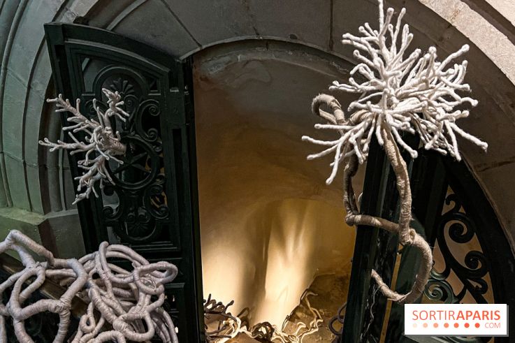 Paris Design Week 2025: une œuvre textile s'invite dans la Colonne de Juillet, place de la Bastille - IMG 7290 jpg