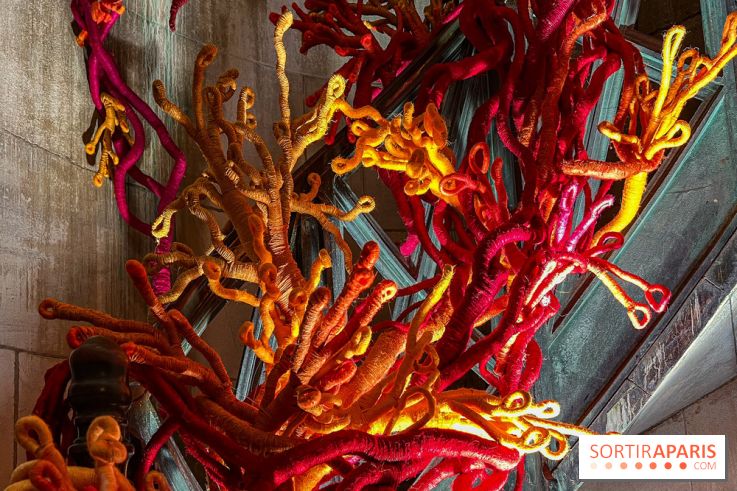 Paris Design Week 2025: une œuvre textile s'invite dans la Colonne de Juillet, place de la Bastille - IMG 7312 jpg