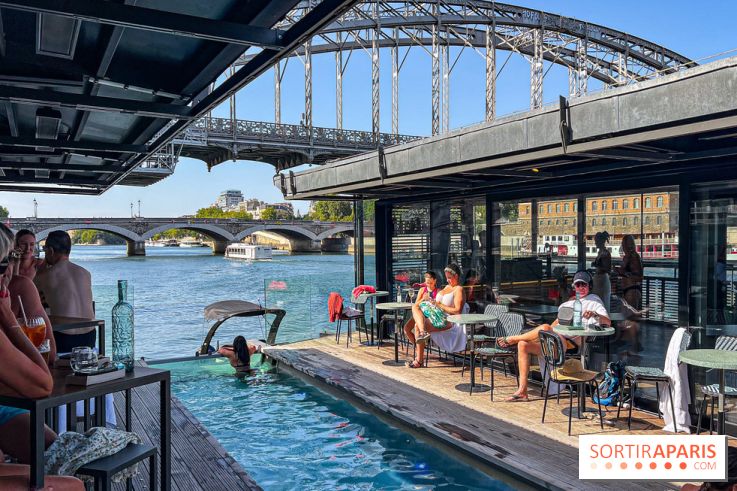 Bar du OFF Paris Seine - 4FEBEA4C D858 4B1D A9B5 FB6B10E58703