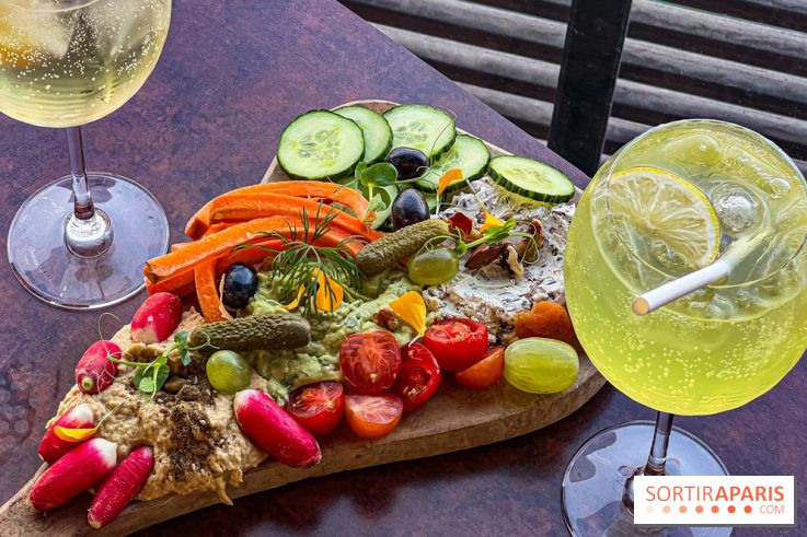 Bar du OFF Paris Seine - CEBFB146 1F24 4764 8AEA 881610643874