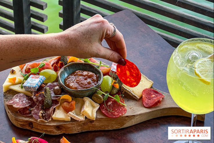 Bar du OFF Paris Seine - D01272C0 CAD3 4C7A 8226 CA35FBD5E32C