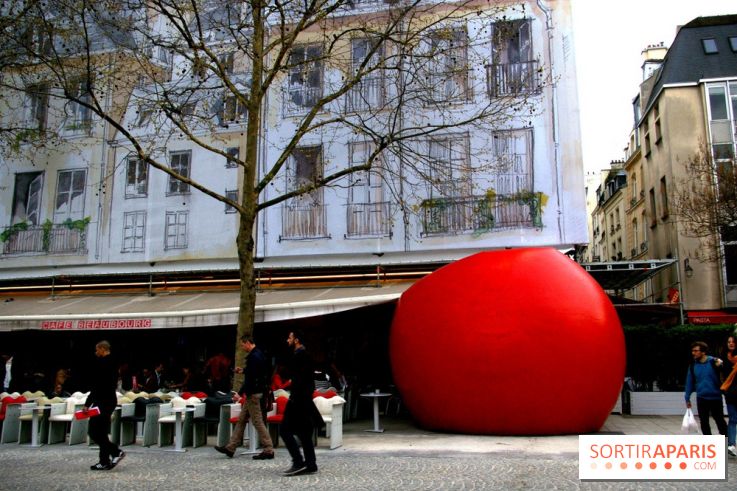 Le RedBall Project de Kurt Perschke débarque à Paris