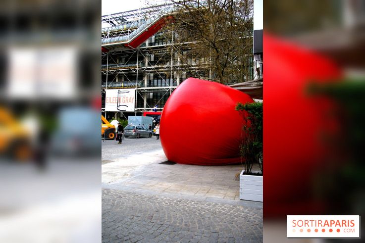 Le RedBall Project de Kurt Perschke débarque à Paris