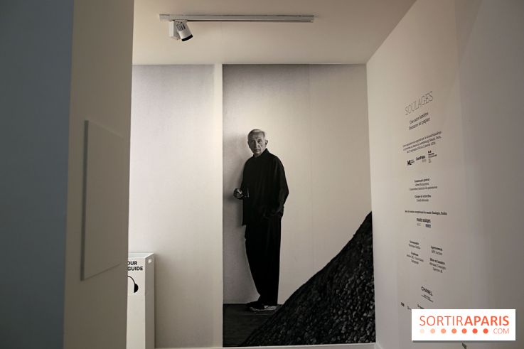 Pierre Soulages : nos photos de son exposition et de ses peintures sur papier à voir au Musée du Luxembourg 