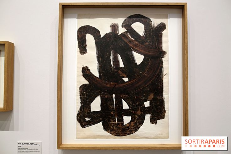 Pierre Soulages : nos photos de son exposition et de ses peintures sur papier à voir au Musée du Luxembourg