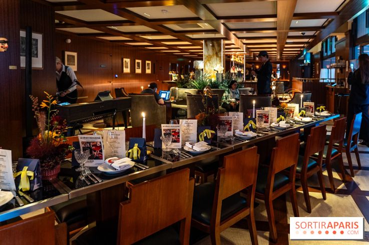 Le Dîner Renversé des Grands Voyageurs - table