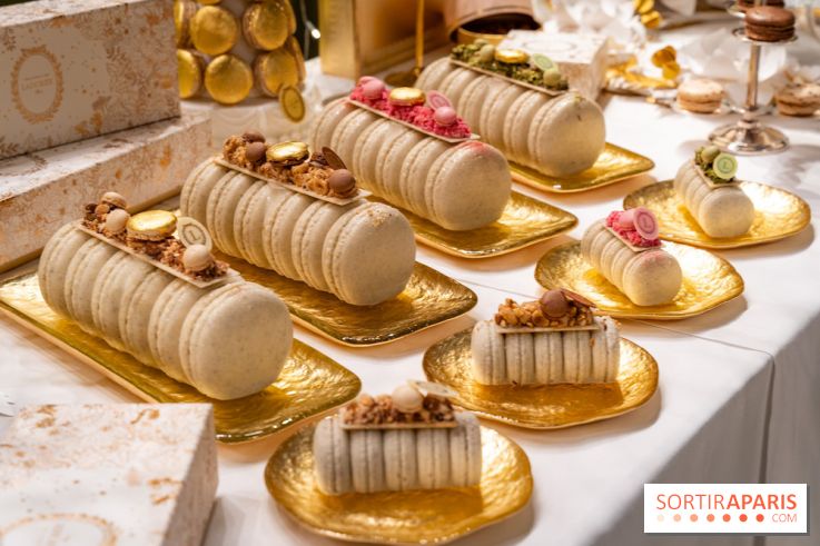 Les bûches et créations de Noël et fêtes de Ladurée 2025