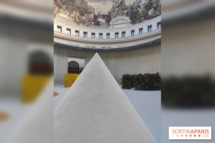 Minimal, quand l'art va à l'essentiel : l'exposition de la Bourse de Commerce se dévoile
