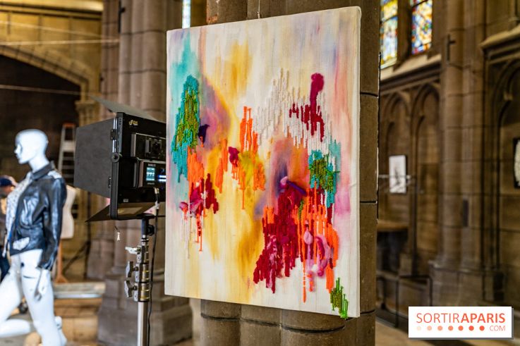 Exposition street-art et mode gratuit dans une chapelle à Paris : à la Croisée des Arts - photos