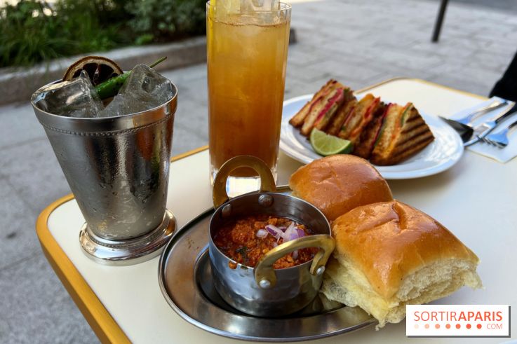 Mumbai Café - Brioches et curry de poulet