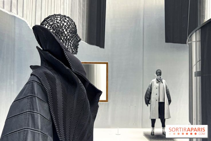 Art Basel Paris 2025 : Issey Miyake sublime textile et lumière dans une installation gratuite - IMG 0933 jpg