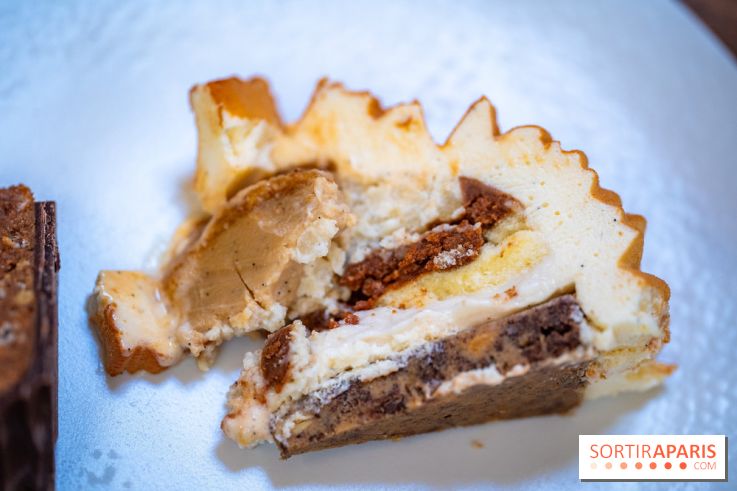 La Bûche de Noël du Péninsula 2025 : Joyaux des Pins - A7C07916