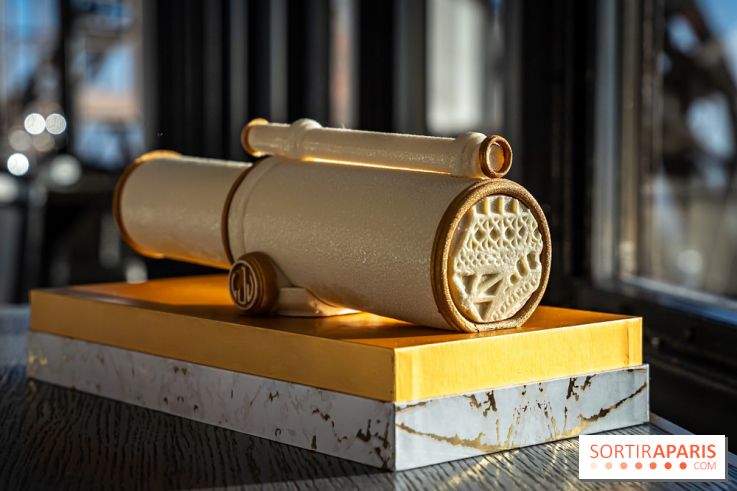 Bûche de Noël du Jules Verne : Voyage Extraordinaire