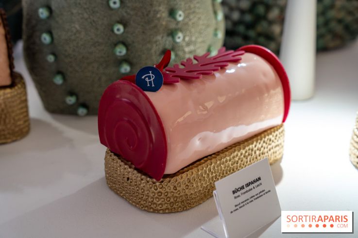 Bûches de Noël et créations de fête 2025 de Pierre Hermé : les Abysses - A7C07830