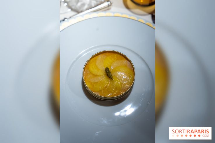 Bûche de Noël Lenôtre 2025 : Le train des Merveilles et les créations de fête - photos - A7C07625