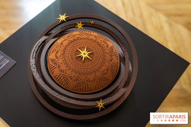Bûche de Noël Opéra Garnier de la Maison du Chocolat 2025 - photos - A7C07775