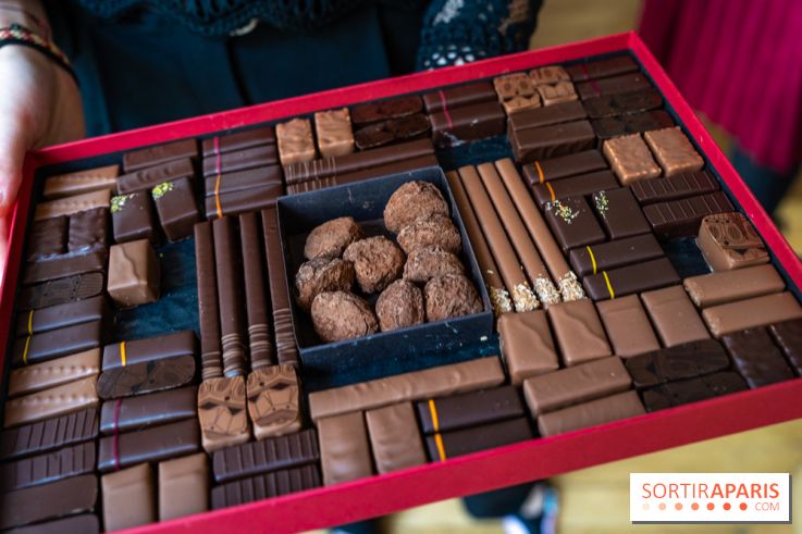 Bûche de Noël Opéra Garnier de la Maison du Chocolat 2025 - photos - A7C07781