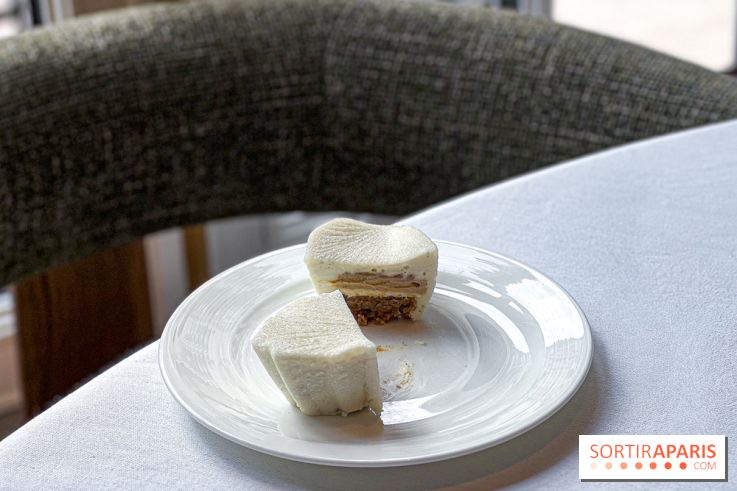 Bûche de Noël Fleur de Vanille du Shangri-La Paris 2025 par Timothy Lan, une création haute couture - IMG 0834