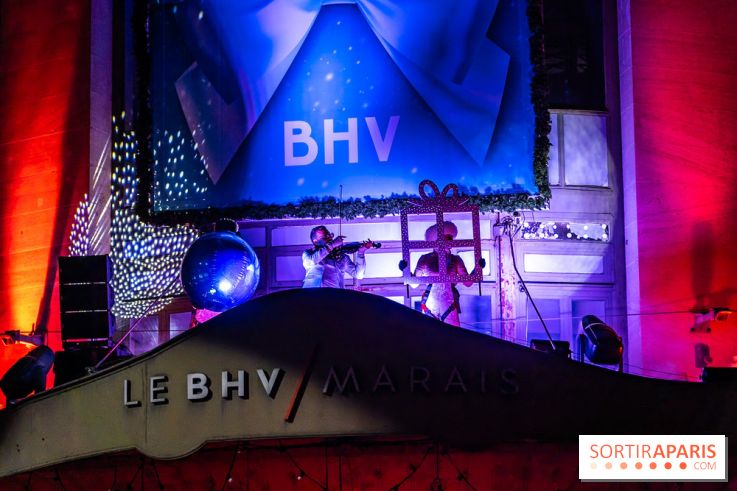Inauguration des vitrines de Noël du BHV Marais à Paris 2025 avec Vincent Niclo et Vitaa - photos - A7C01340