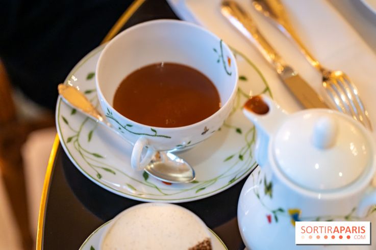 Le tea time du Bristol Par Maxence Barbot