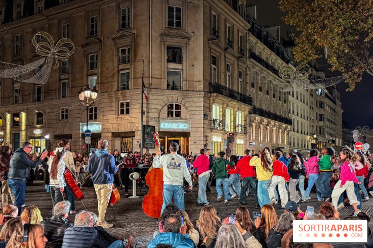 Illuminations de Noël 2025 : Julien Cohen organise un flash mob géant avec 300 musiciens à Paris  - IMG 0903