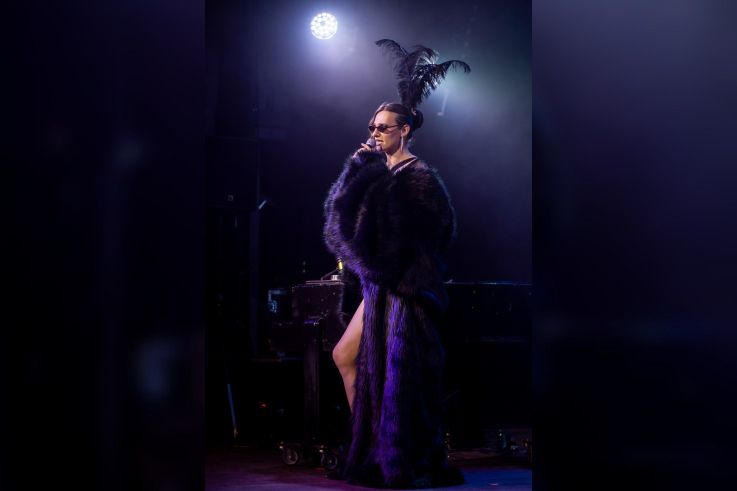 Madame Arthur s’invite à FEAT : une soirée cabaret gratuite à Boulogne-Billancourt !