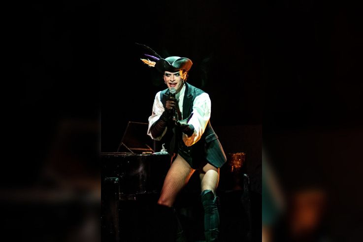 Madame Arthur s’invite à FEAT : une soirée cabaret gratuite à Boulogne-Billancourt !