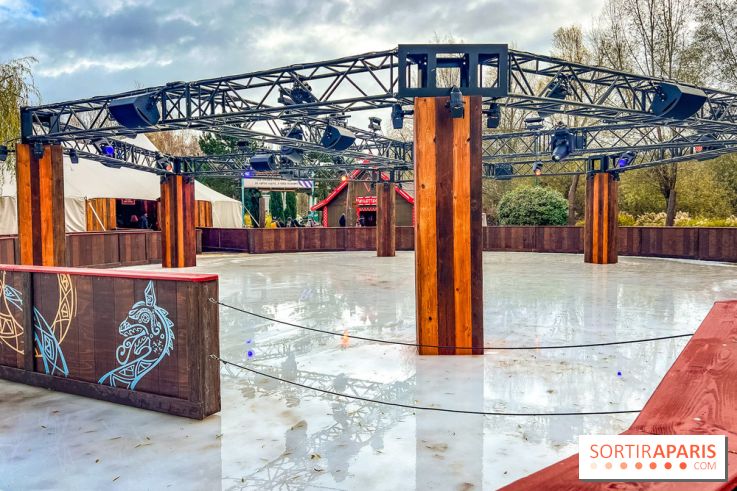 Noël au Parc Astérix 2025, patinoire et marché de Noël  - IMG 7404