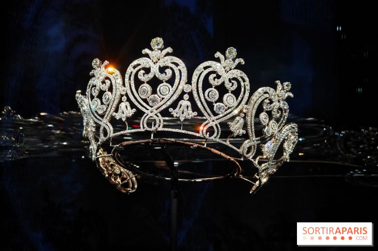 Joyaux dynastiques : une exposition qui brille de mille feux à l'Hôtel de la Marine à Paris - fotor 1765278593608