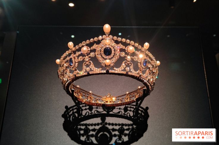 Joyaux dynastiques : une exposition qui brille de mille feux à l'Hôtel de la Marine à Paris - fotor 1765278860382