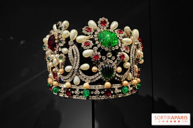 Joyaux dynastiques : une exposition qui brille de mille feux à l'Hôtel de la Marine à Paris