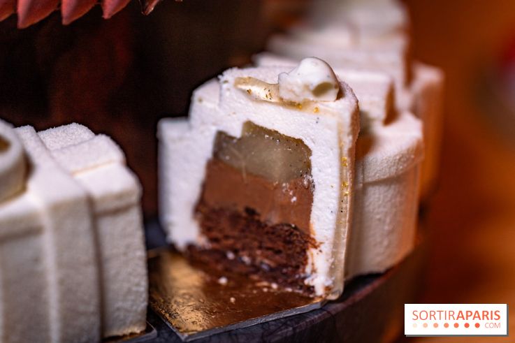 Bûche de Noël Cheval Blanc 2025 : Maxime Frédéric dévoile un sapin exceptionnel - photos - A7C02785