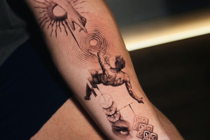 Leandro Muniz: projets de tatouage sur-mesure en micro-réalisme et blackwork à Paris