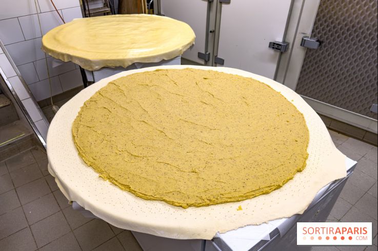 La Galette des Rois 2026 de l'Élysée, fabriquée par la Boulangerie Le Moulin de la Croix Nivert - IMG 7285