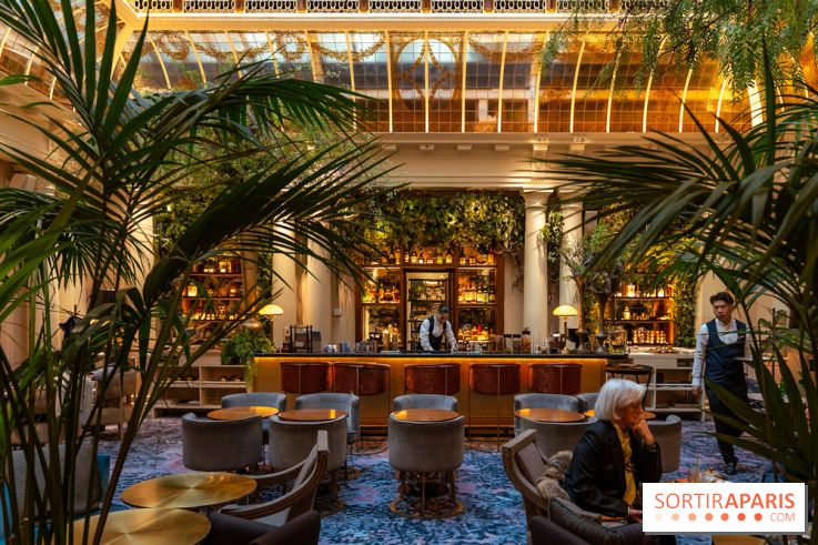 Le tea time Emily in Paris de l'Hôtel du Louvre - A7C04017