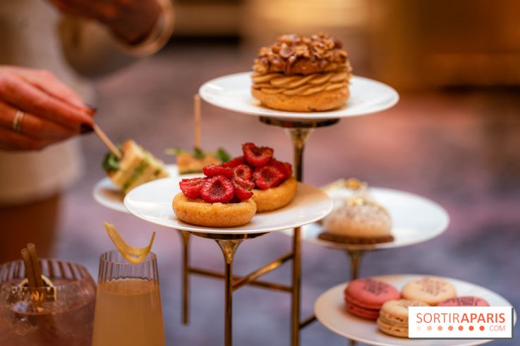 Le tea time Emily in Paris de l'Hôtel du Louvre - A7C04030