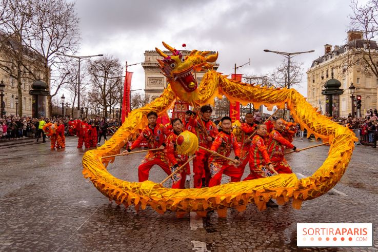 Défilé du Nouvel an chinois sur les Champs-Élysées 2026 - photos