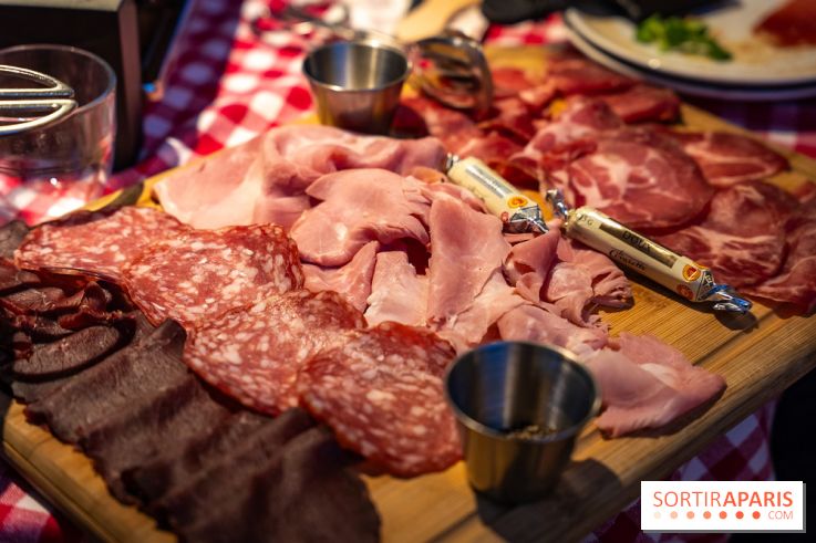 Mama ski club au Mama Shelter La Défense, raclette et Mont d'Or - A7C05491