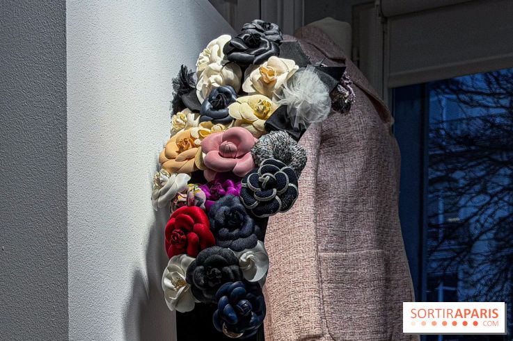 Une exposition mode gratuite de centaines de pièces Chanel dans une sublime maison de ventes à Paris