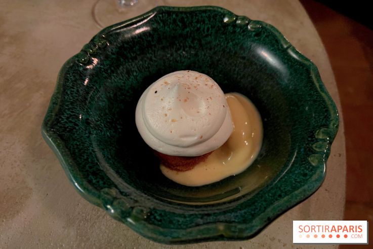 Vivide - Dessert meringue poivre et glace piment