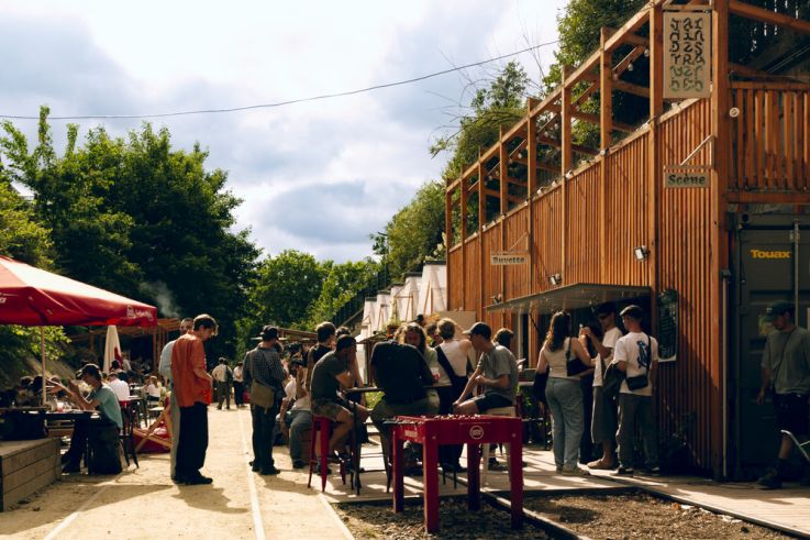 Le Jardin des Traverses rouvre ses portes le 21 mars sur la Petite Ceinture du 18e !