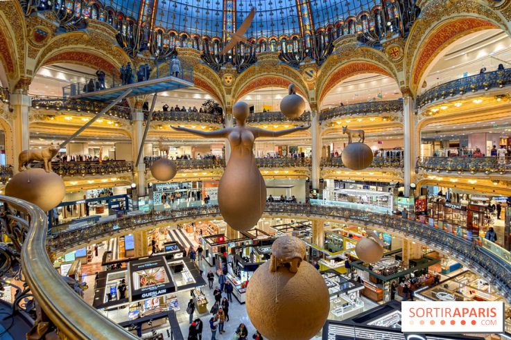 Pour Toujours, exposition de Maurizio Catelan aux Galeries Lafayette