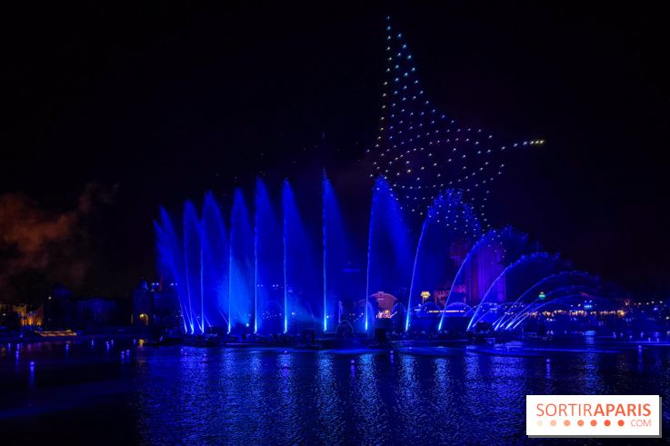 Disneyland Paris : Disney Cascade of Lights, le spectacle nocturne sur Adventure Bay - IMG 4953