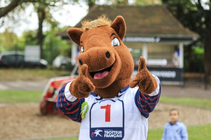 La Fête du Cheval, une journée familiale à l’Hippodrome d’Enghien-Soisy - BV BV 5627