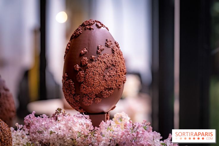 L'Oeuf de Pâques floral du George V Paris 2026 par Michael Bartocetti - les photos