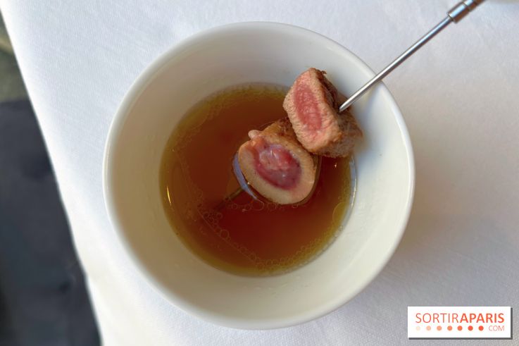 Alliance - Brochette de rognon et petit filet d'agneau de lait, bouillon