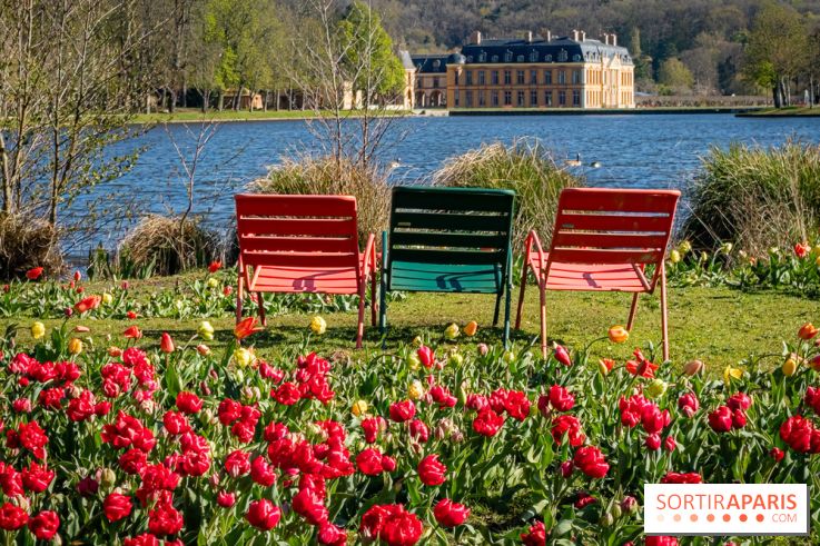 Les tulipes du Château de Dampierre, son jardin anglais et le jardin Le Nôtre
