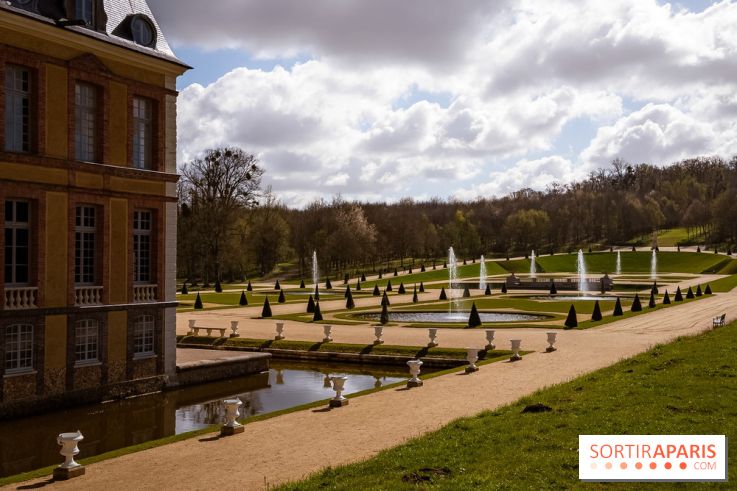 Les tulipes du Château de Dampierre, son jardin anglais et le jardin Le Nôtre