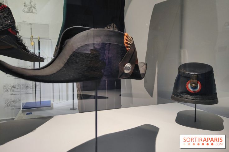 Sous toutes les coutures : une exposition sur le vêtement de travail au Musée Postal - fotor 1775670197753