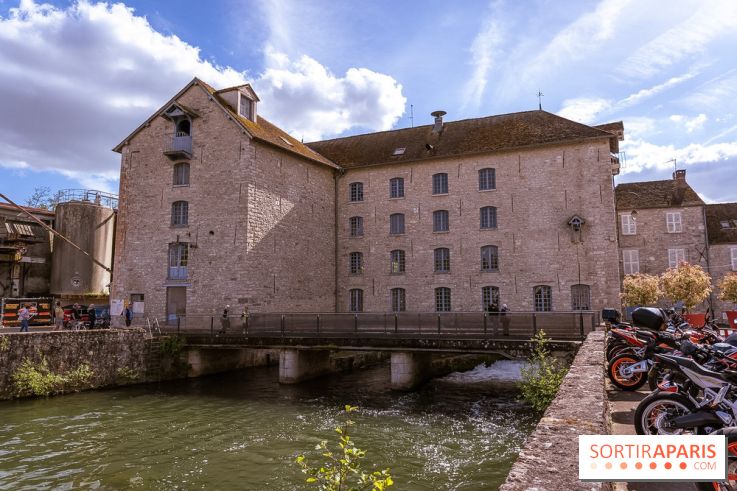 La terrasse du Moulin de Nemours, la guinguette estivale en bord de Loing 77 - A7C04882